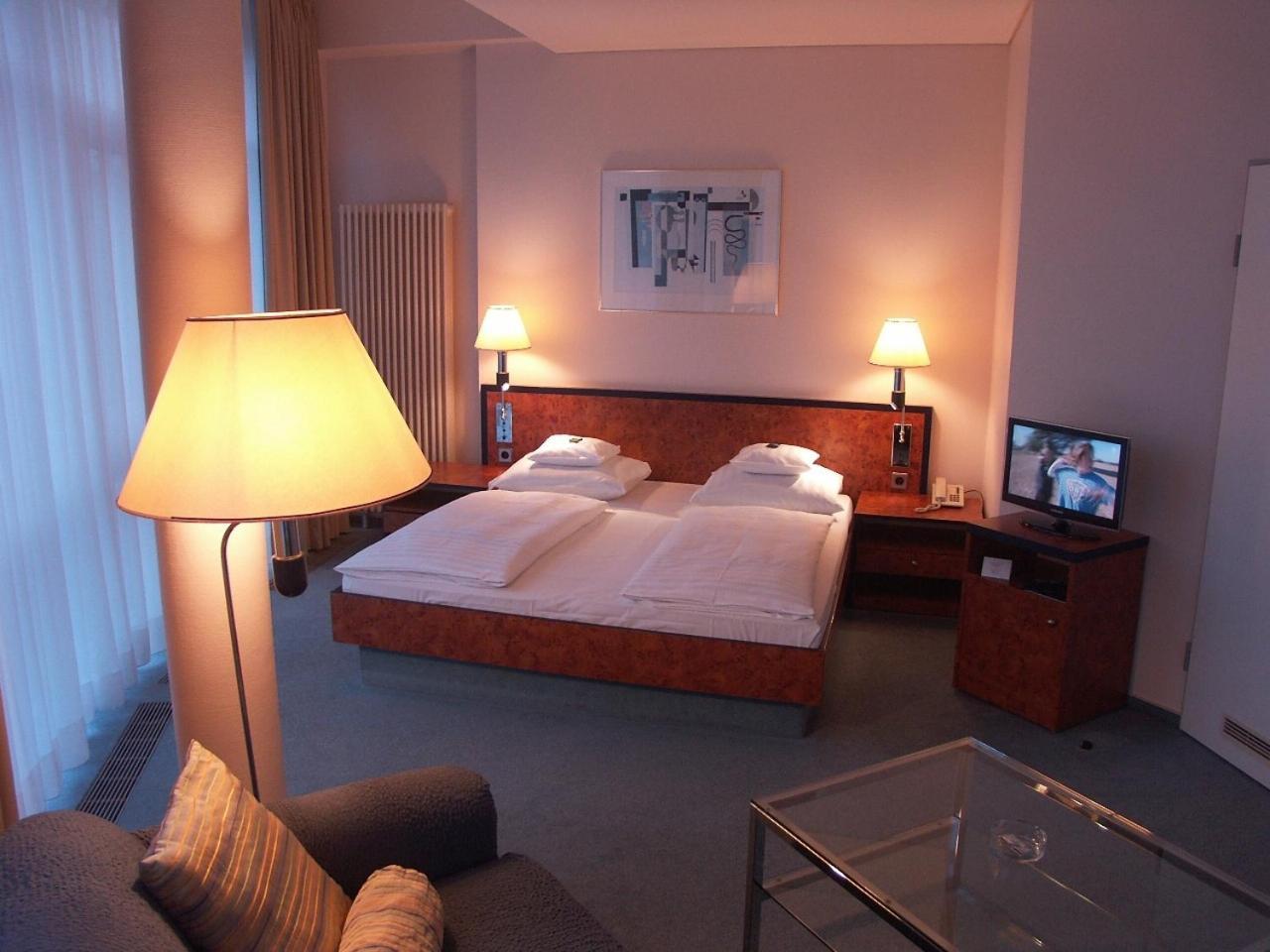 Hotel Arkadia Friedrichsdorf Zewnętrze zdjęcie